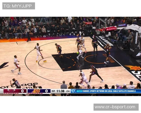 哈克斯称赞阿德巴约复出助球队稳定阵脚感到非常开心